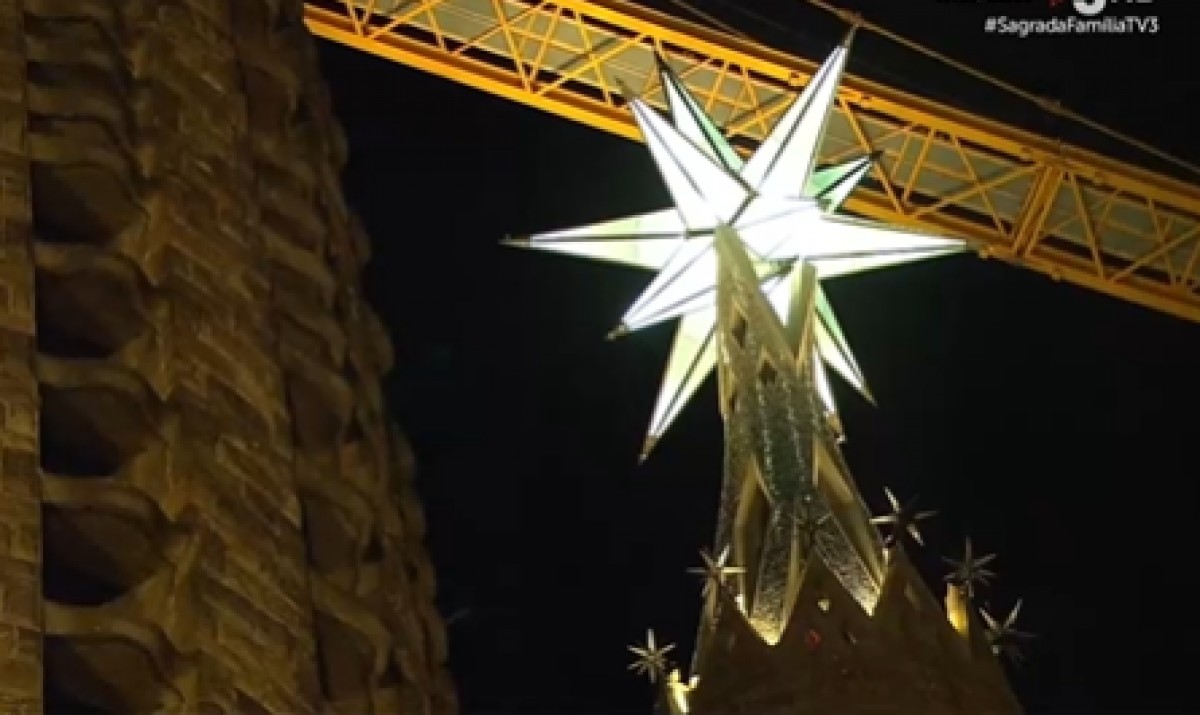 L'estel s'il·lumina per primera vegada - TV3
