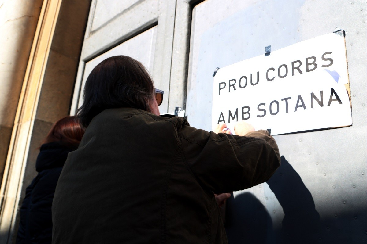 Retirada la Creu de Sant Jordi a un mossèn acusat d'abusos a un menor