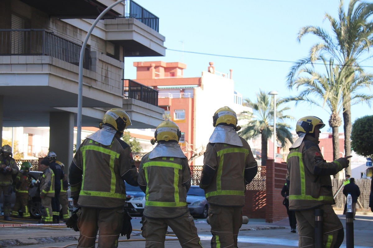 Moren dues àvies en un incendi a Vilassar de Mar