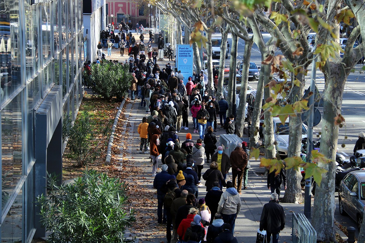 Exhaurides les dosis de vacunació sense cita prèvia a Fira de Barcelona 