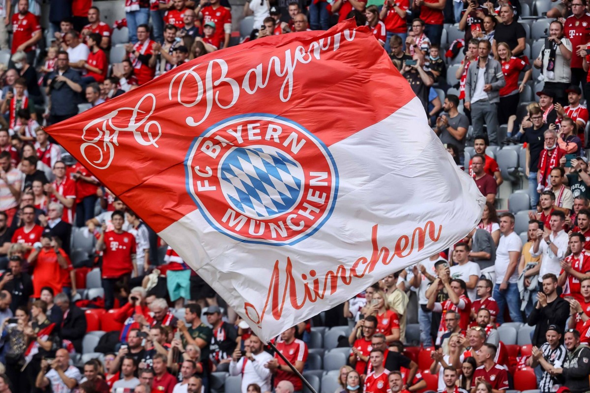 L’escut del Bayern llueix els rombes blanc-i-blaus de la bandera bavaresa - Mocamboo