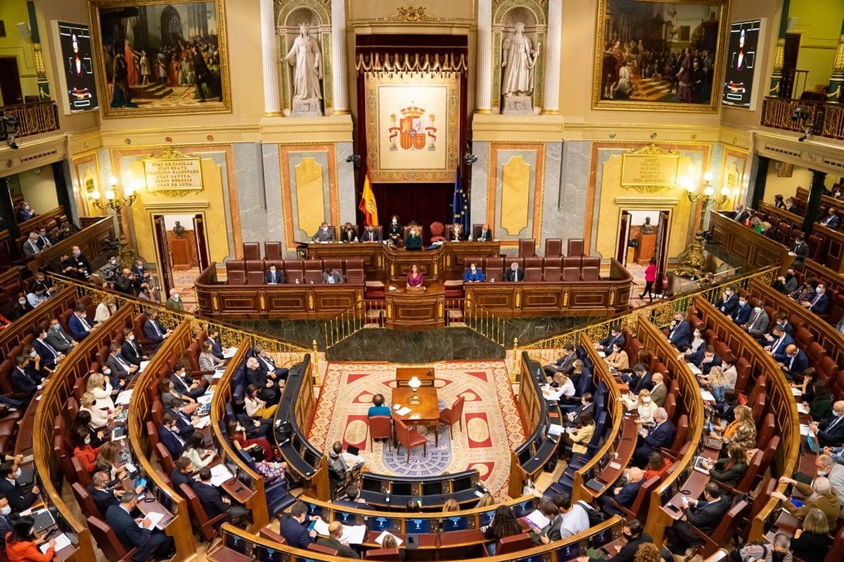 Més de 50 diputats del Congrés, confinats per la Covid