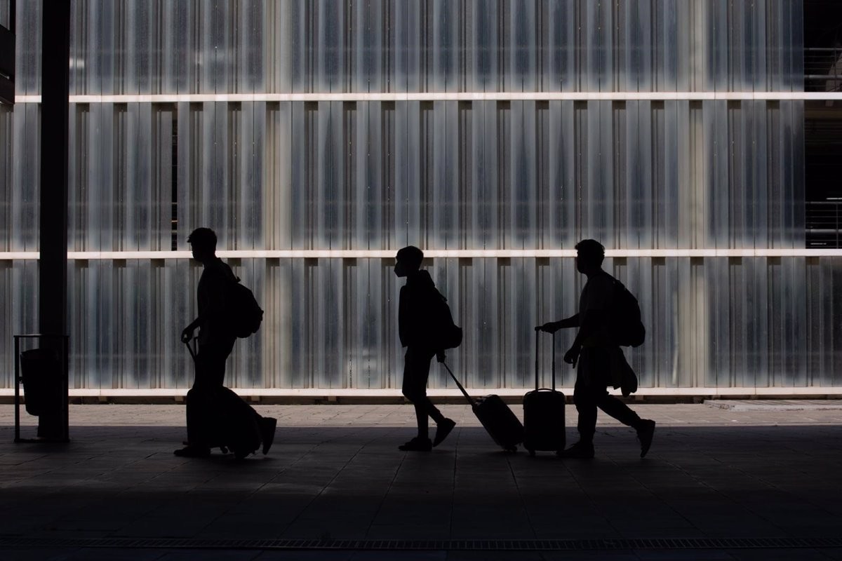Passatgers a l'aeroport del Prat - Europa Press