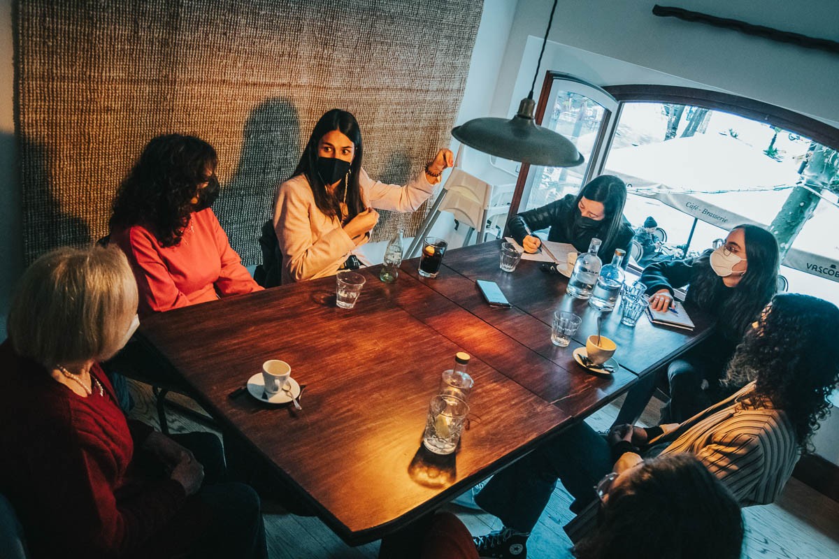 Noa Garcia, Anna Riera, Fina Montserrat, Marisa Vázquez i Usoa Vázquez - Àlex Marin