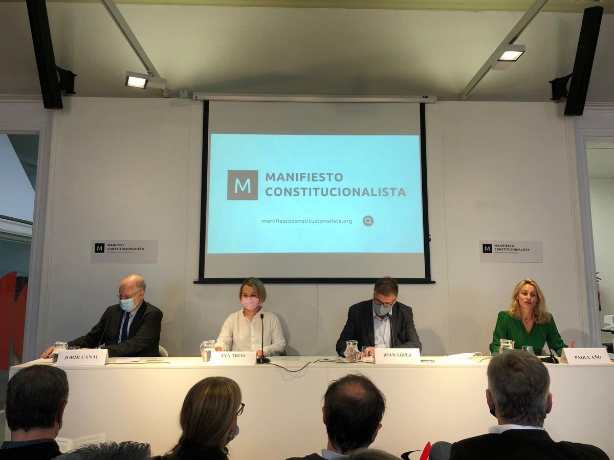 Un «manifest constitucionalista» apel·la a unir des dels votants del PSC a Vox