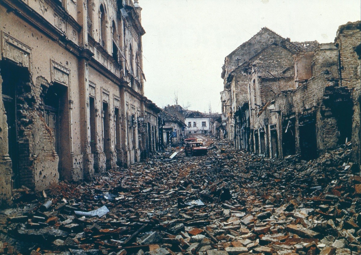 El centre de la ciutat de Vukovar, completament destruït després de la conquesta sèrbia del 18 de novembre de 1991  - Vukovar Tourist Board