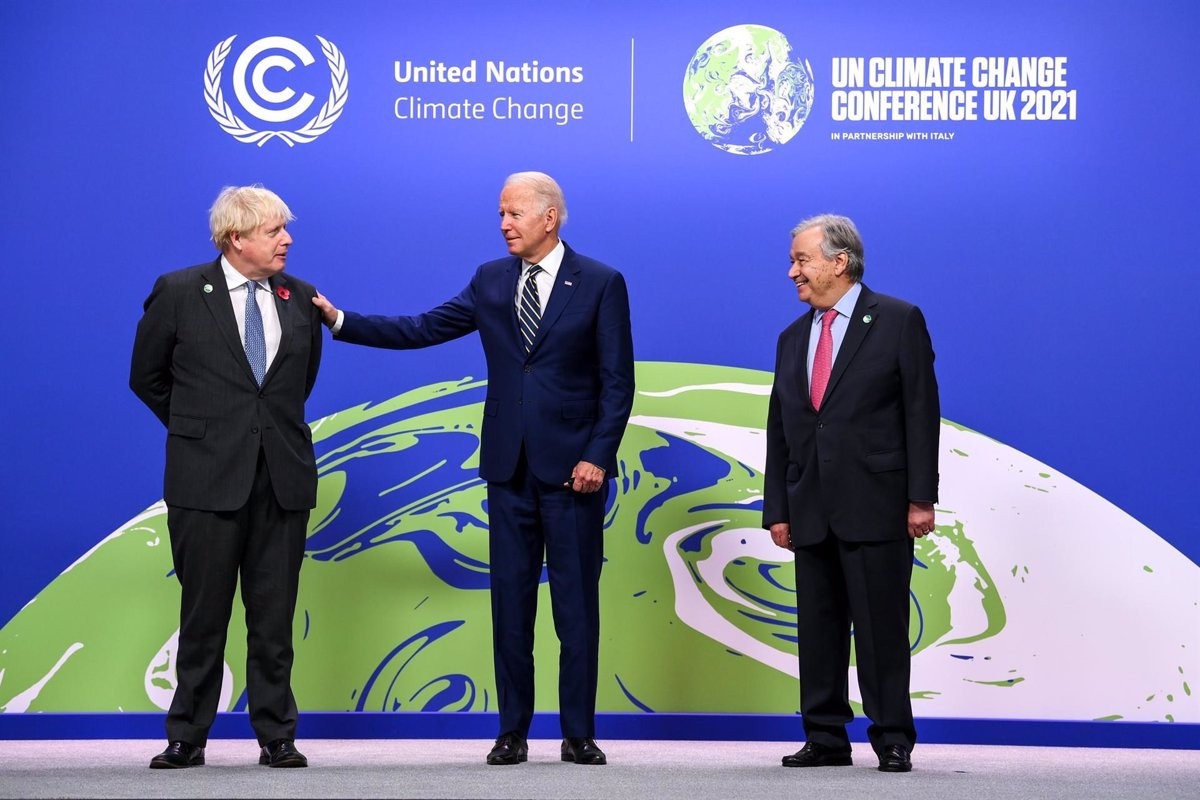 El primer ministre del Regne Unit, Boris Johnson; el president dels Estats Units, Joe Biden; i el secretari general de l'ONU, António Guterres; a la COP26 - Karwai Tang / EP