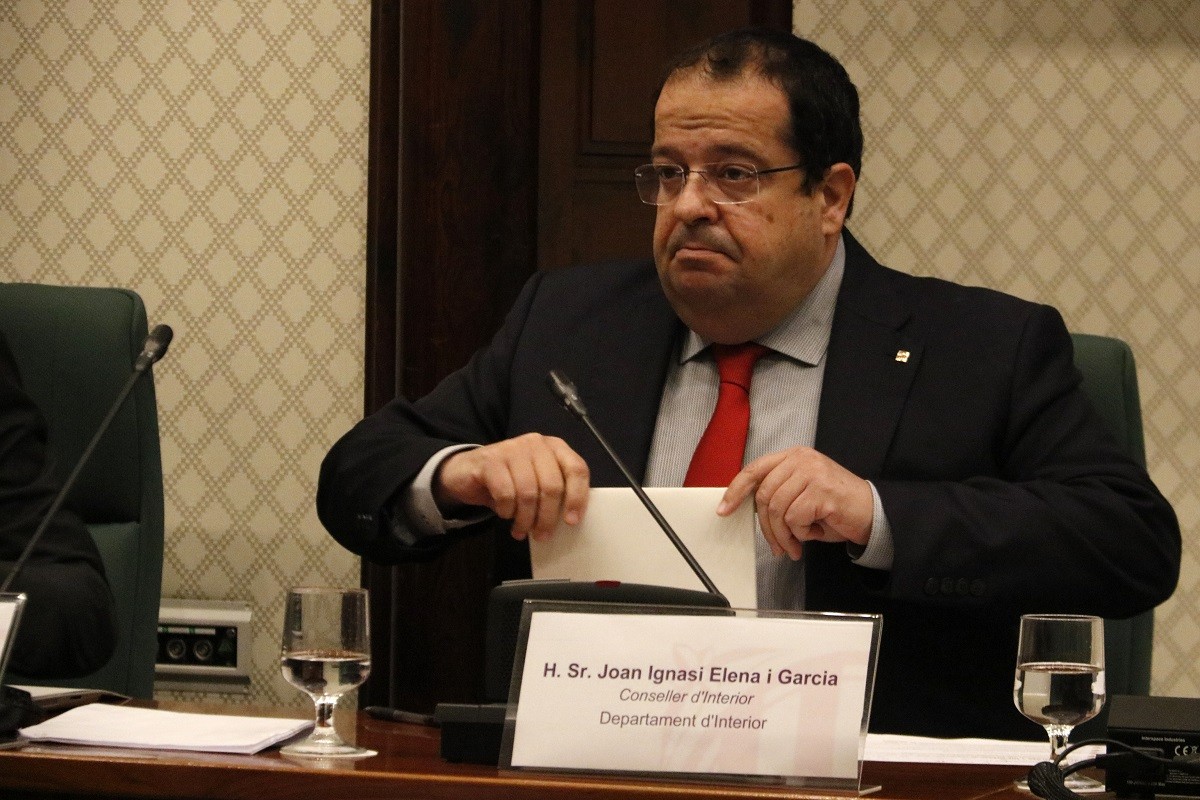 Interior preveu deu noves comissaries de proximitat dels Mossos per «incrementar la confiança» en la policia