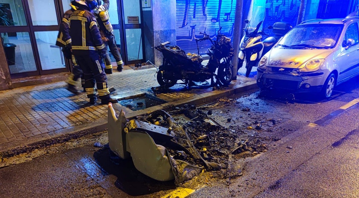 Enxampat un piròman que havia causat set incendis en una nit a Barcelona