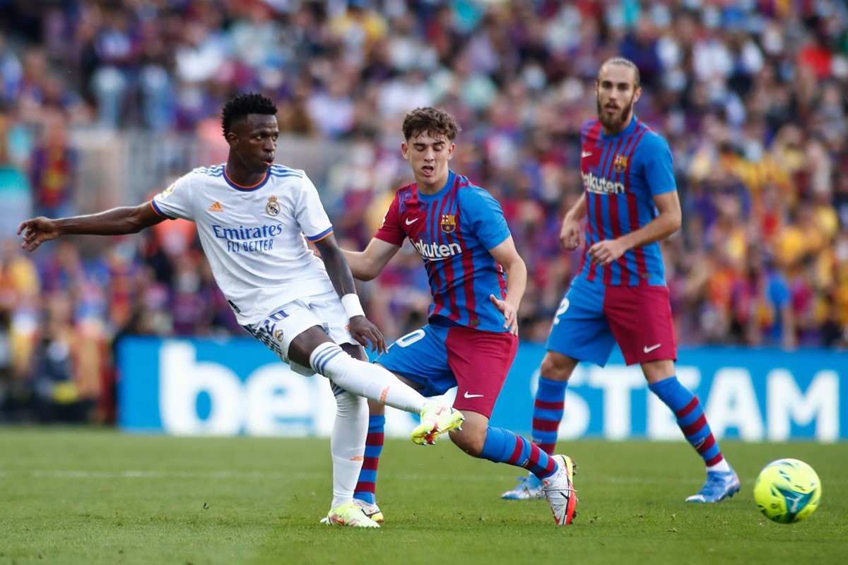 Vinicius, durant el Clàssic - Europa Press
