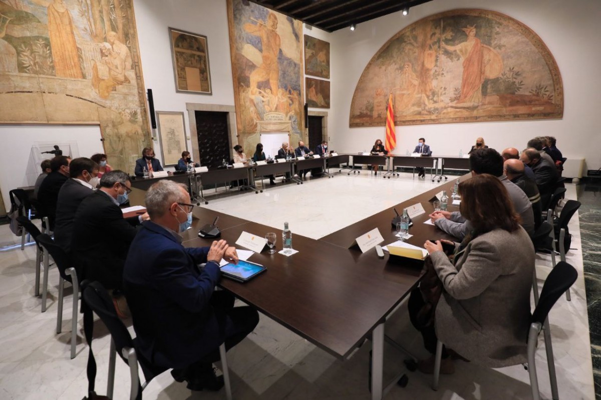 Front comú del Govern i el sector per fixar quotes de català en la llei estatal de l'audiovisual
