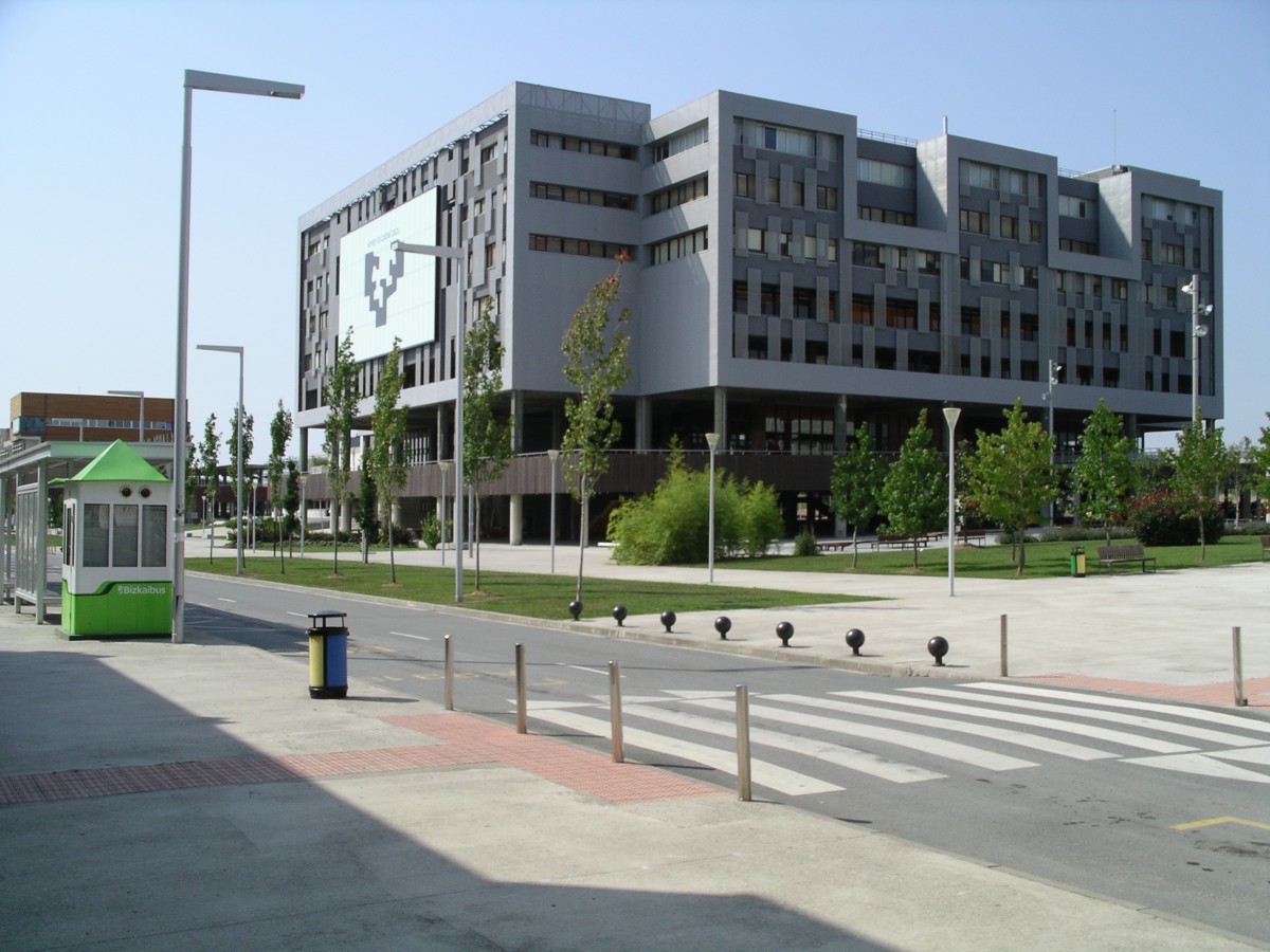 Detingut un home per disparar amb una escopeta a la Universitat del País Basc