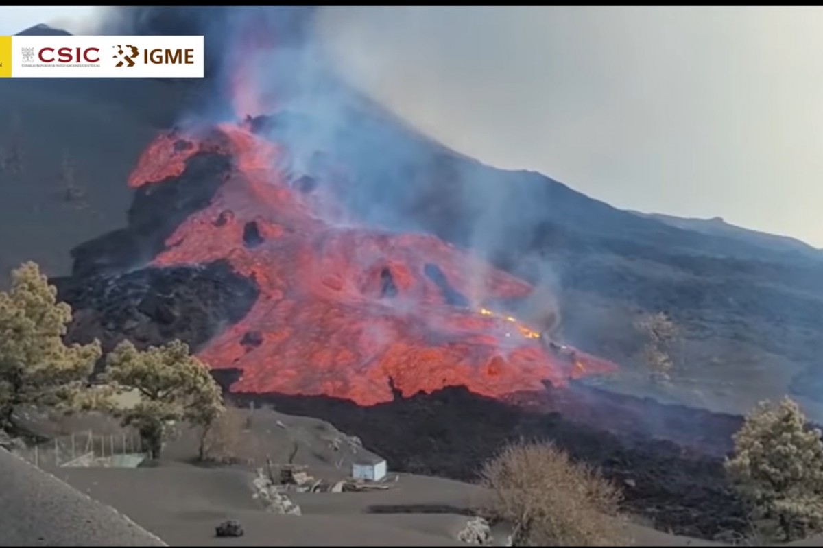 S'esfondra la zona nord del volcà Cumbre Vieja.  - IGME 