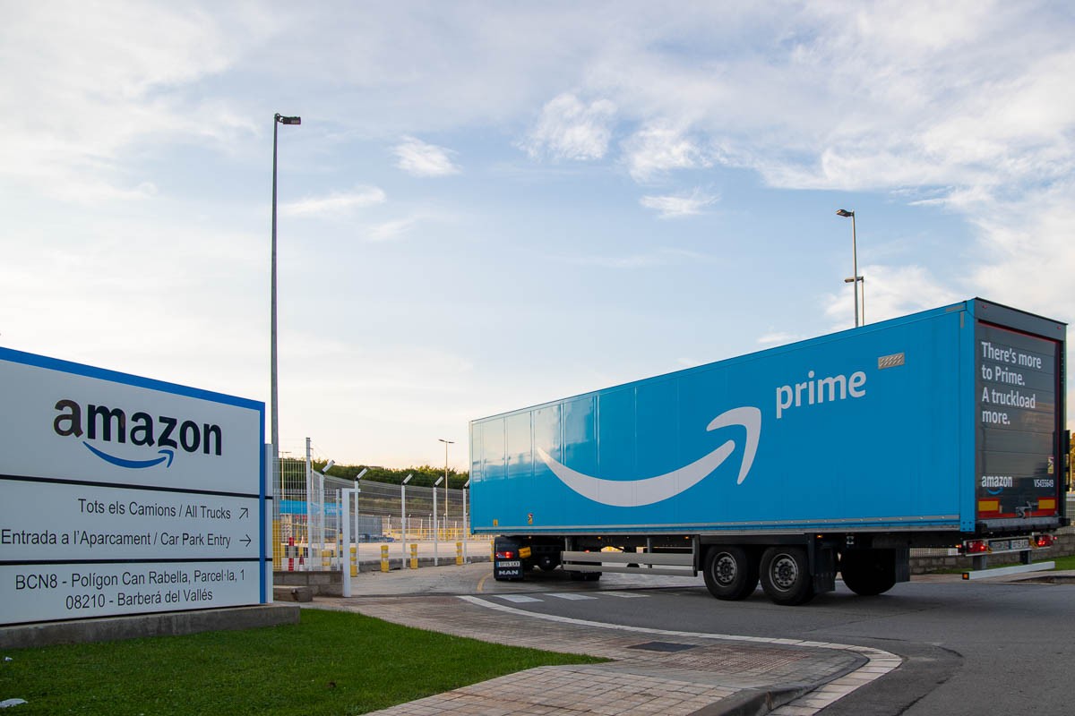 El TSJC rebutja suspendre la «taxa Amazon» de Barcelona