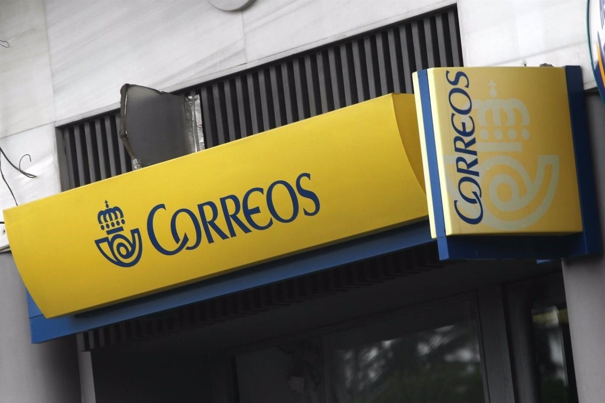 Tanquen una oficina de Correus a Barcelona per «excés de calor»