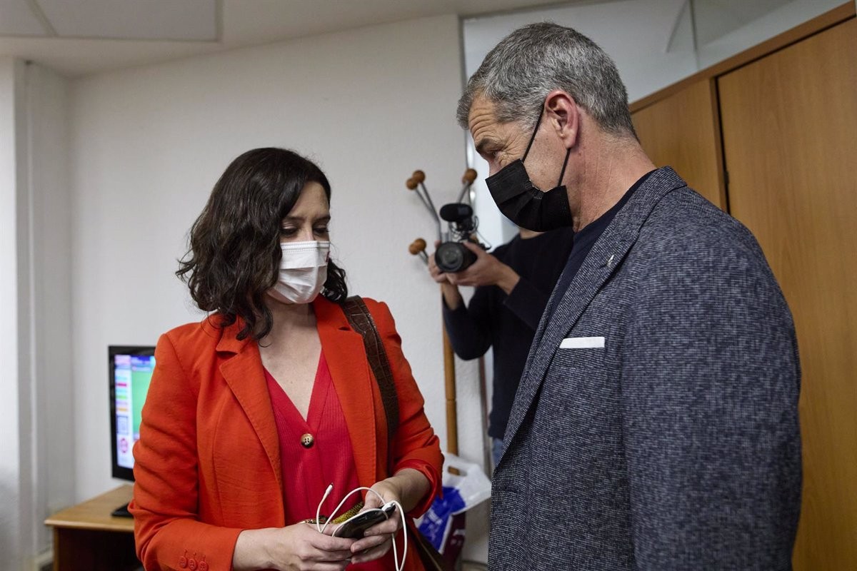 Toni Cantó va reunir-se amb una consultora per promoure el castellà a Rússia enmig de la guerra