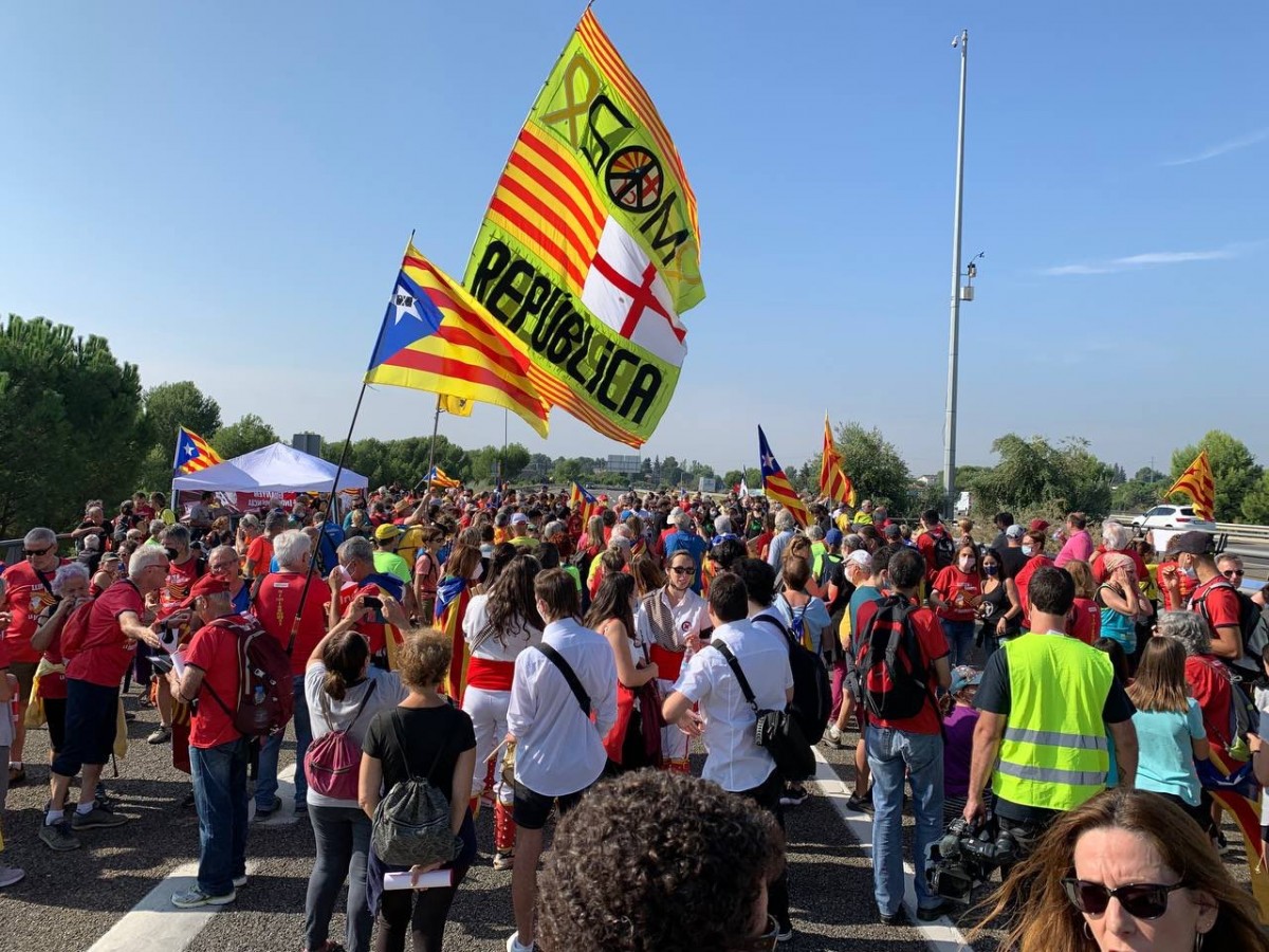 Les marxes per commemorar l'1-O i el 3-O sumen milers d'independentistes