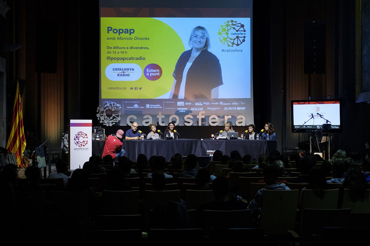 Fake news, xarxes com model de negoci i SEO, a debat a la Catosfera