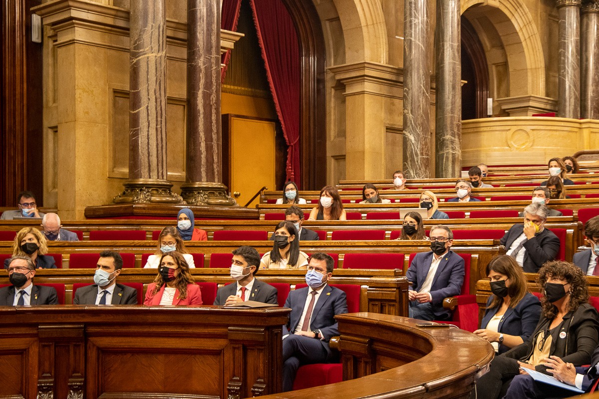 L'horitzó del procés divideix l'independentisme en les votacions del debat de política general