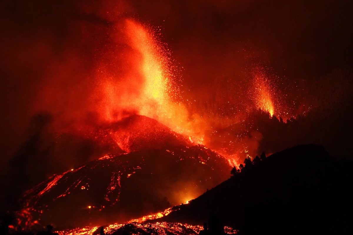 Quant de temps pot durar l'erupció? Afectarà més població? Tot el que sabem del volcà de La Palma