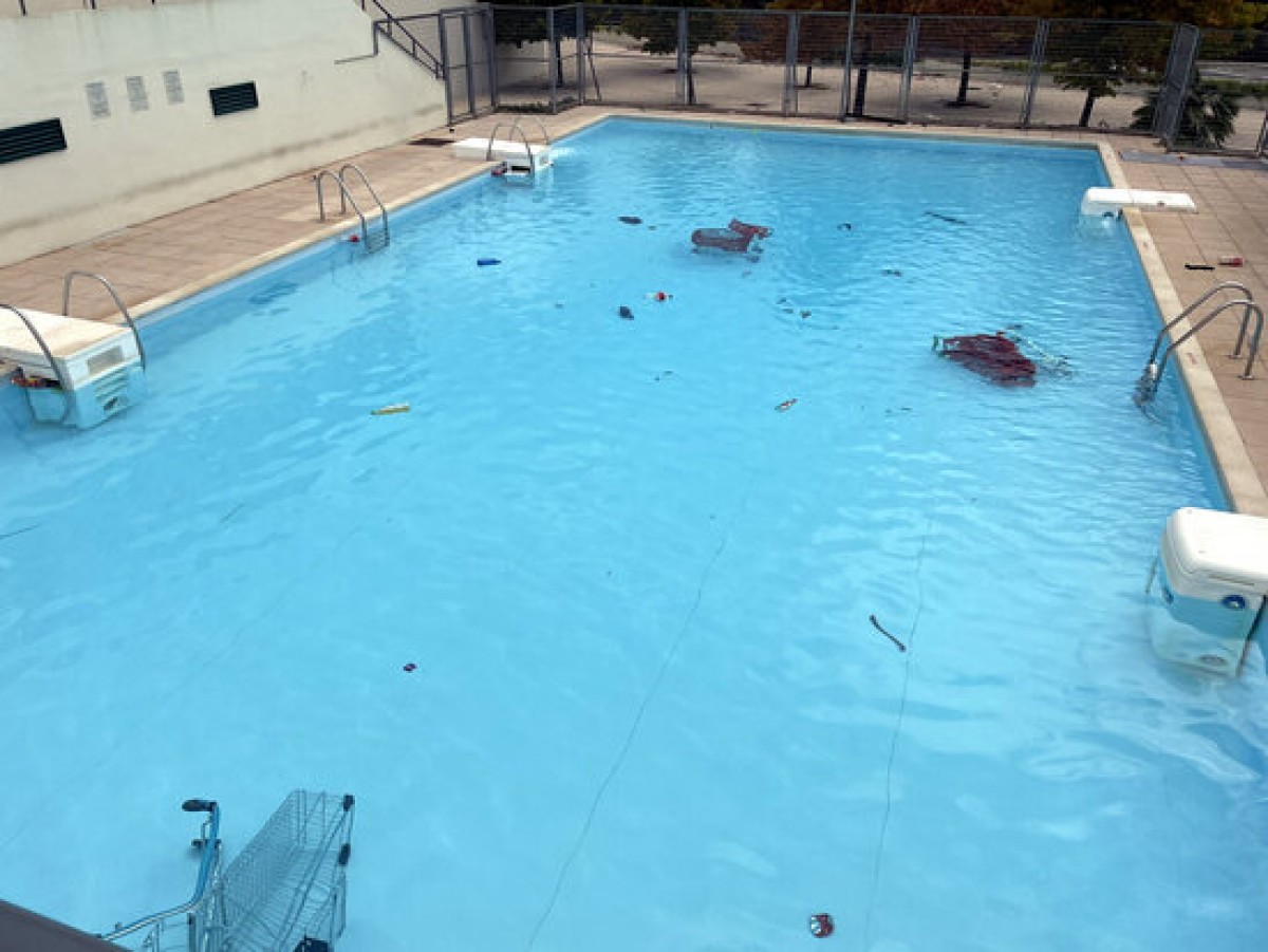 El rector de la UAB desvincula els estudiants del macrobotellot