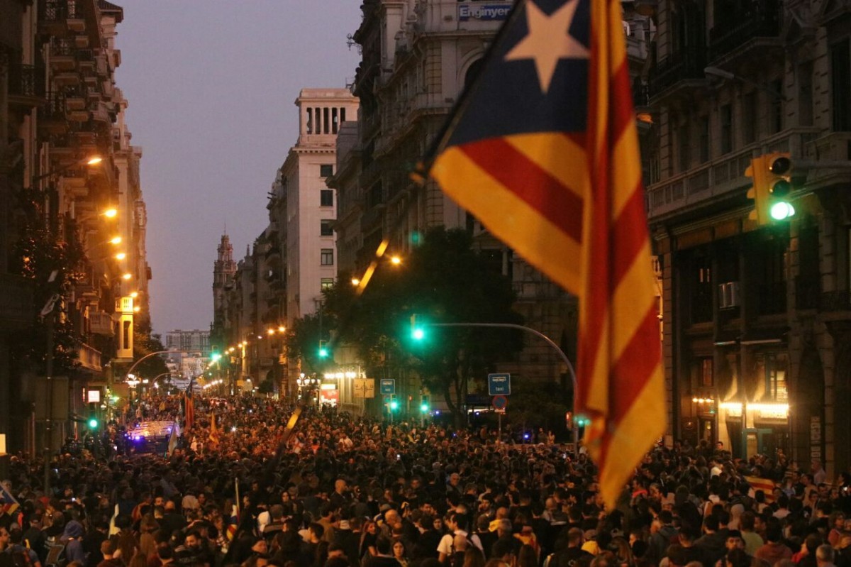 L'esquerra independentista i els CDR convoquen protestes aquesta tarda a la plaça Sant Jaume