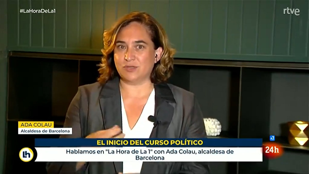 Colau considera irreal celebrar un referèndum de forma immediata: «No s'ha d'enganyar la gent»
