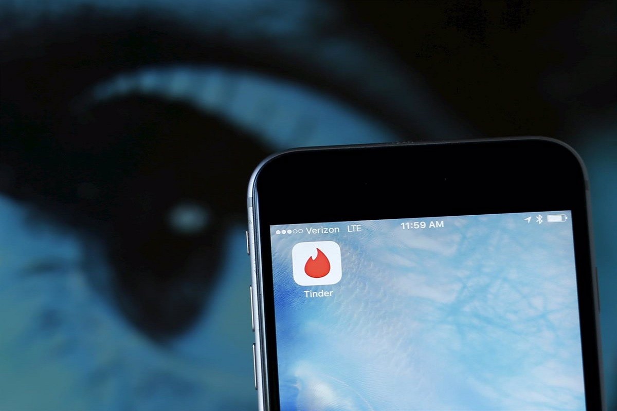 Tinder activa un «mode feina» per usar des de l'ordinador a l'oficina 