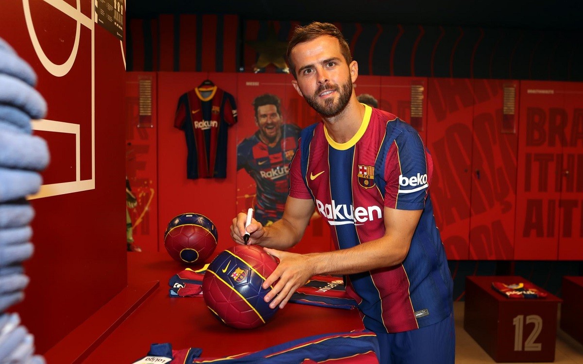 Miralem Pjanic, en la seva presentació al Camp Nou - FC Barcelona