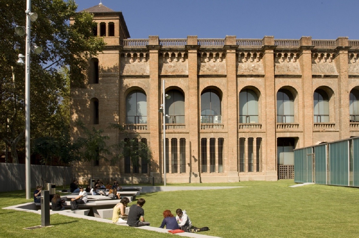 Dos catedràtics de la UPF van cobrar uns 300.000 euros anuals del sector privat sense permís