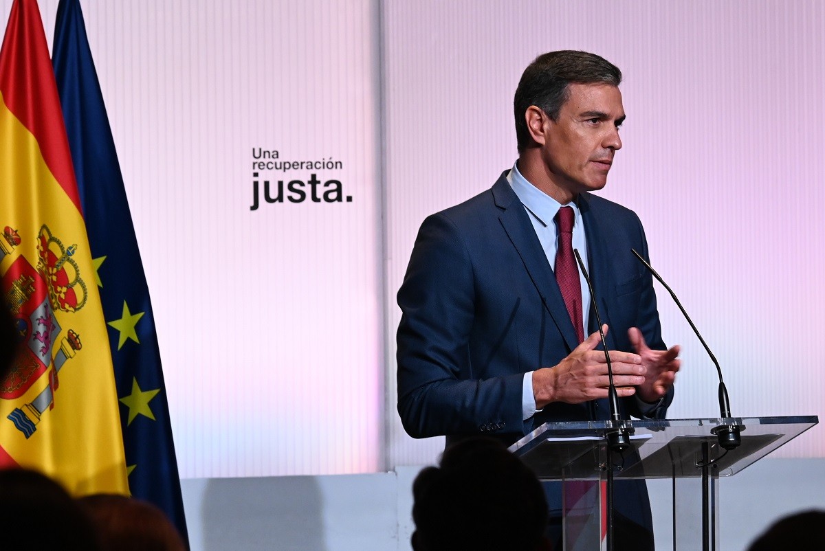 Colau carrega contra «El Mundo» per un article «difamatori i masclista» que la relaciona amb Óscar Camps