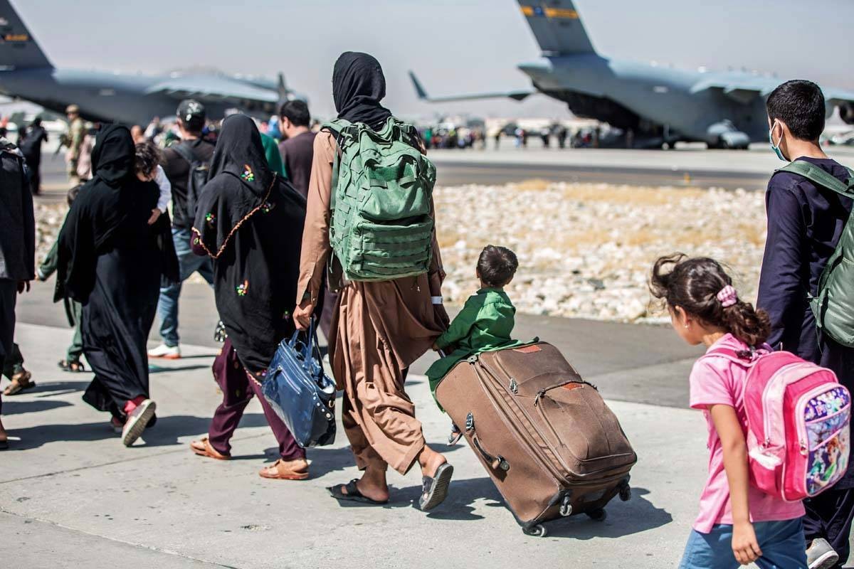 Ciutadans abandonen l'Afganistan - Europa Press