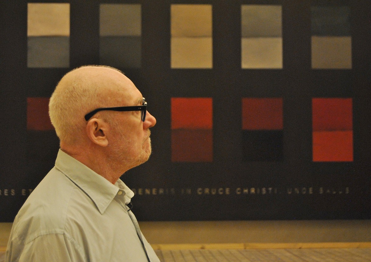 El pintor Sean Scully marxa de Barcelona: «Parlaven català com dient 'fote't'»