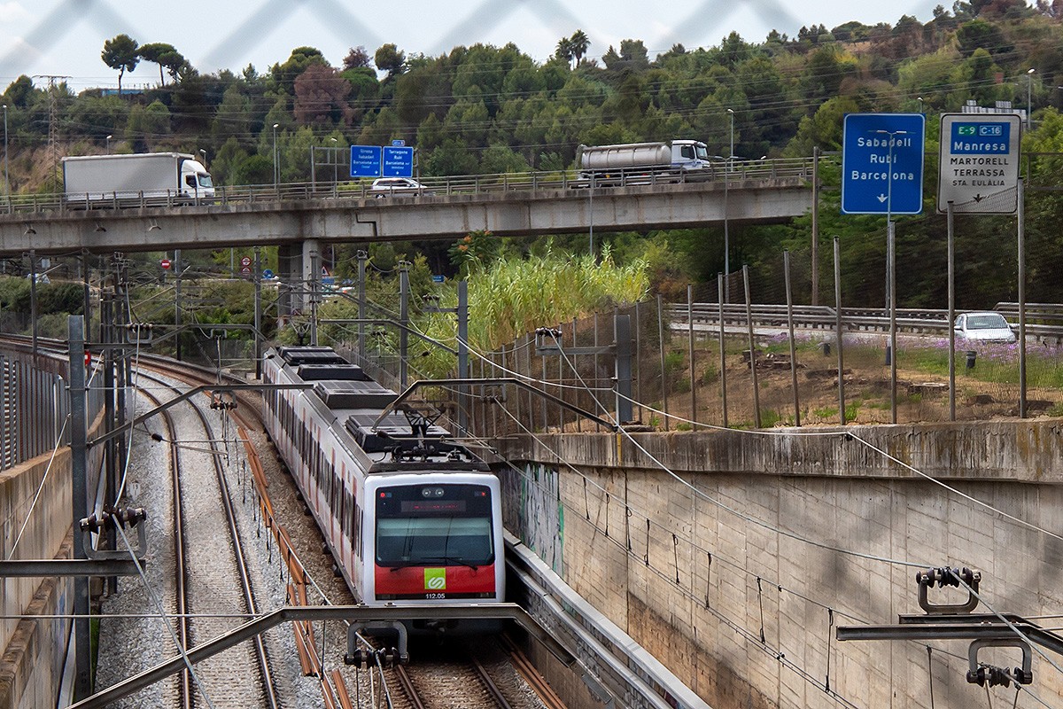 Un tren d'FGC amb destinació a Terrassa es dirigeix per error a Sabadell