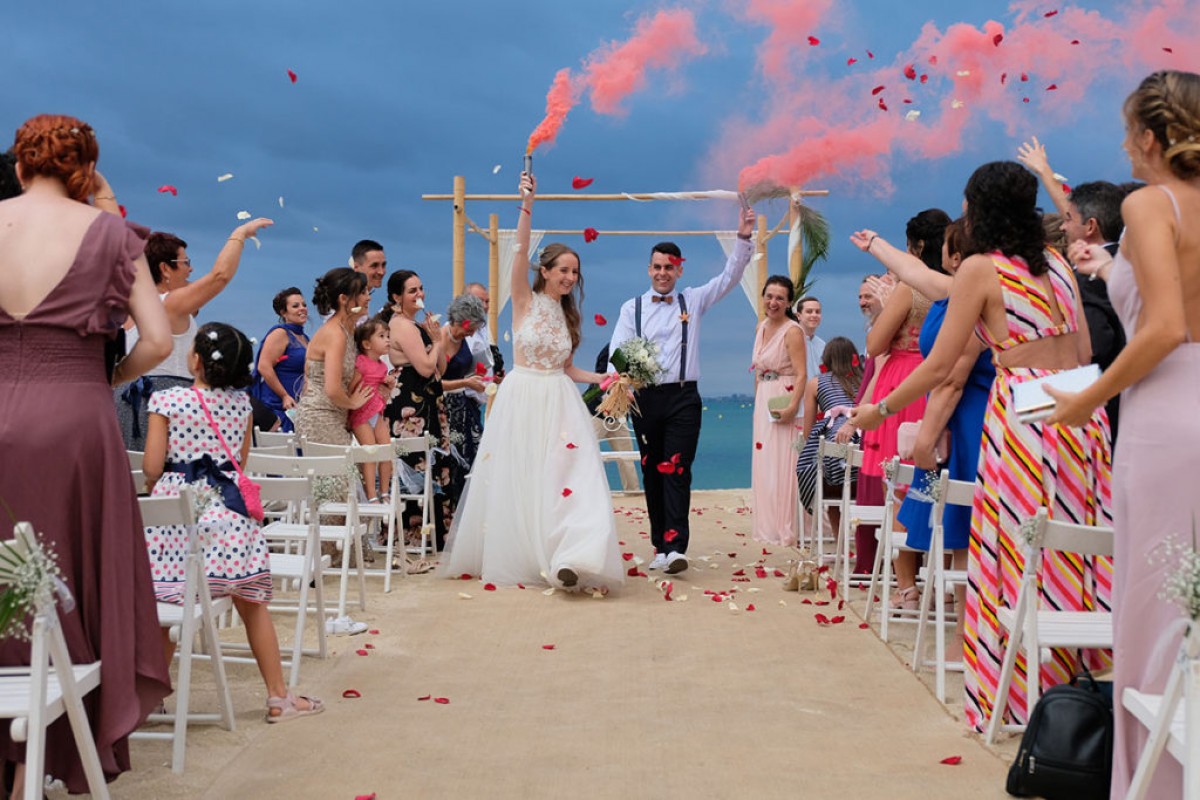 Una trentena de parelles a punt de casar-se, estafades per un propietari d'un restaurant d'Arenys de Mar