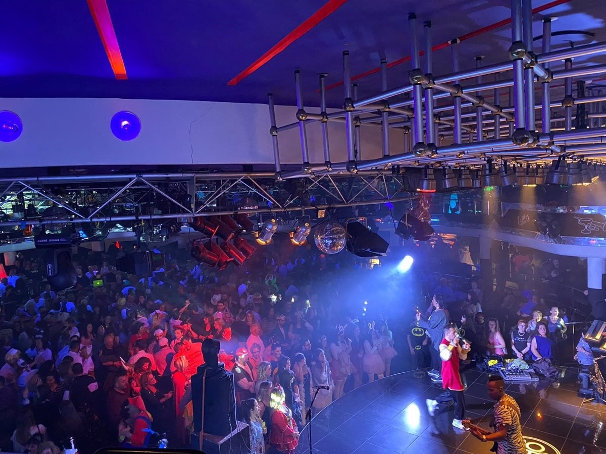 El passaport Covid serà obligatori per entrar a les discoteques d'Andalusia