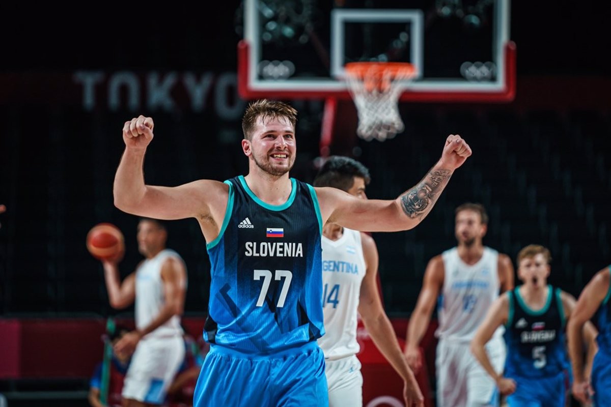 Indignació als Jocs per una festa a la vila olímpica amb Luka Doncic i altres esportistes espanyols