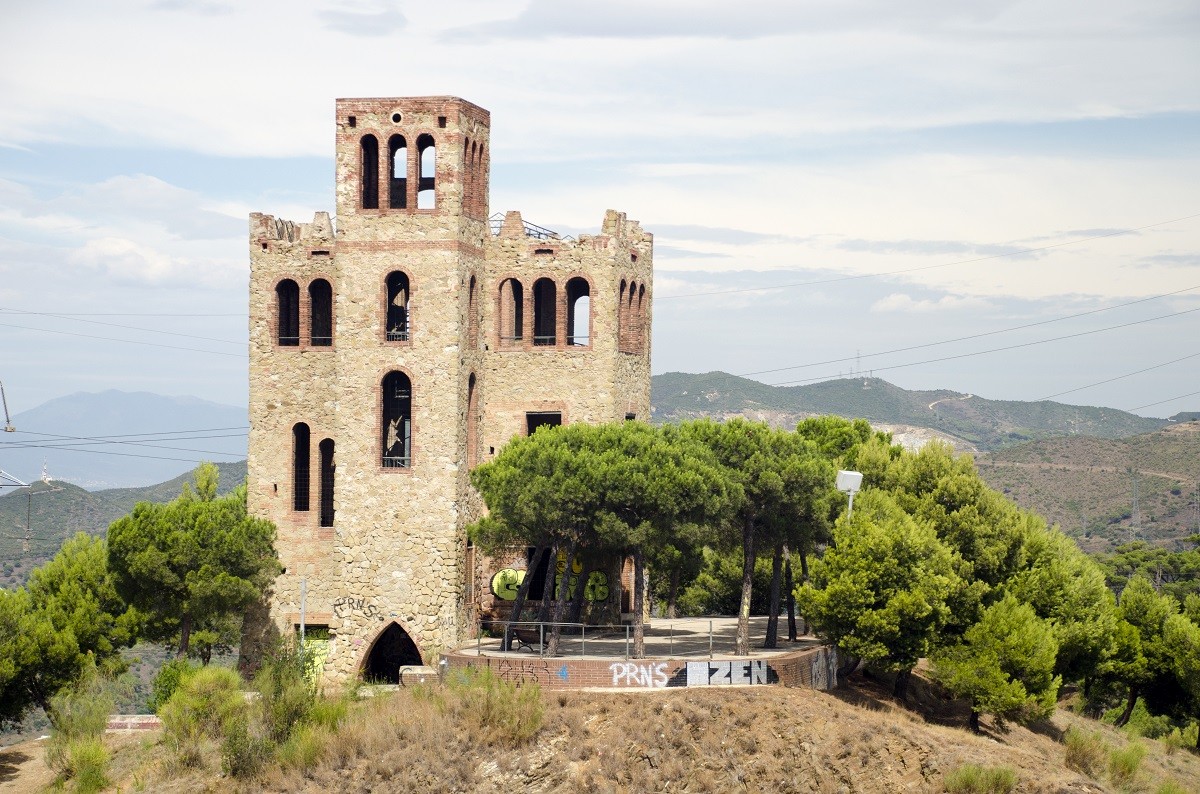 El castell de Torre Baró - Iván Melenchón Serrano