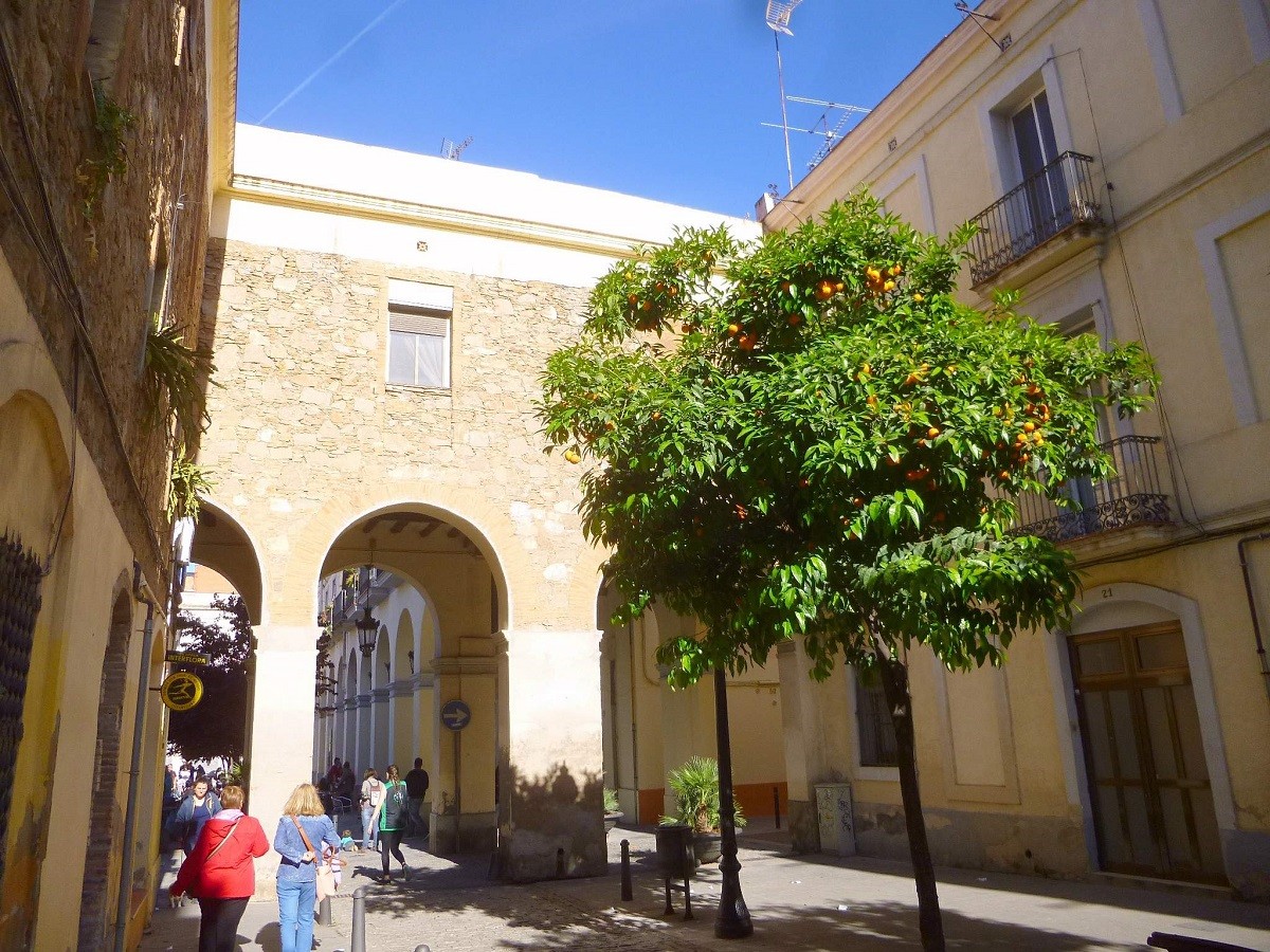 Entrada a la plaça Masadas - Zarateman