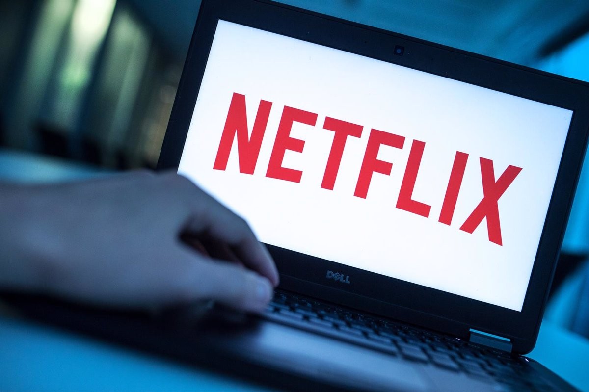 Així intenta Netflix que no comparteixis el compte amb amics