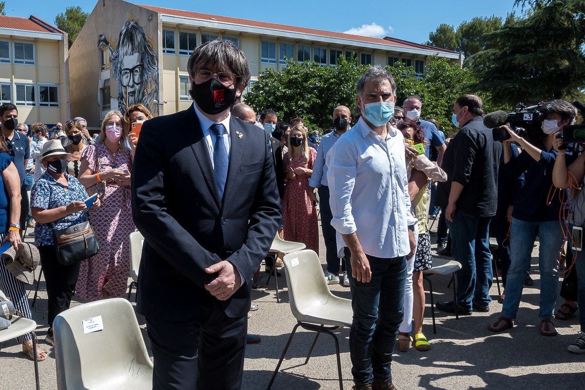 Puigdemont i Cuixart, guardonats amb la medalla Carrasco i Formiguera