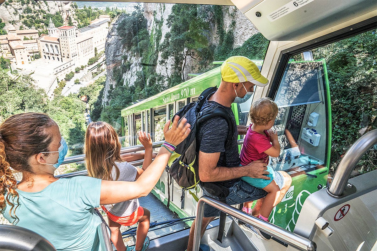 Quatre trens turístics i tres funiculars per escapar de la pressa aquest estiu