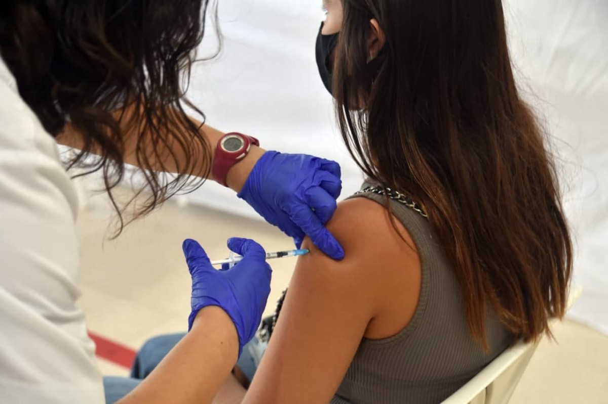Investiguen si la vacuna disminueix els símptomes de la Covid persistent