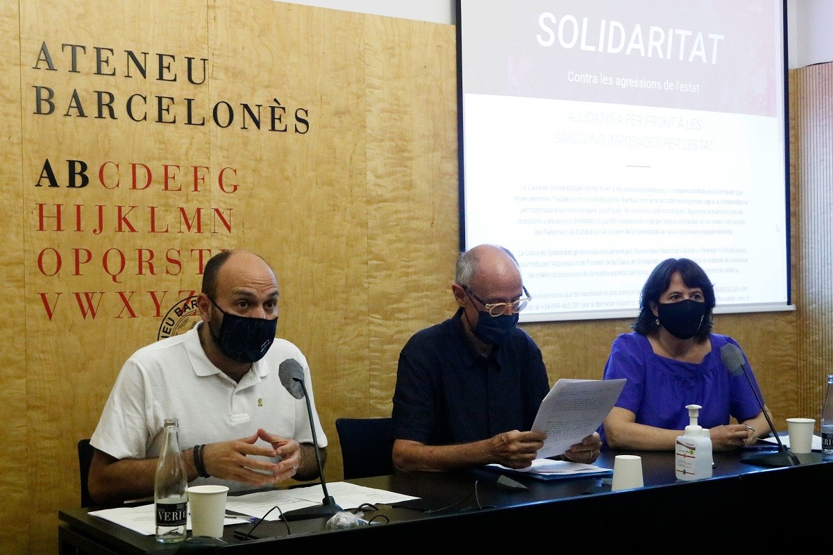 La Caixa de Solidaritat revifa com a «pla B» al fons del Govern