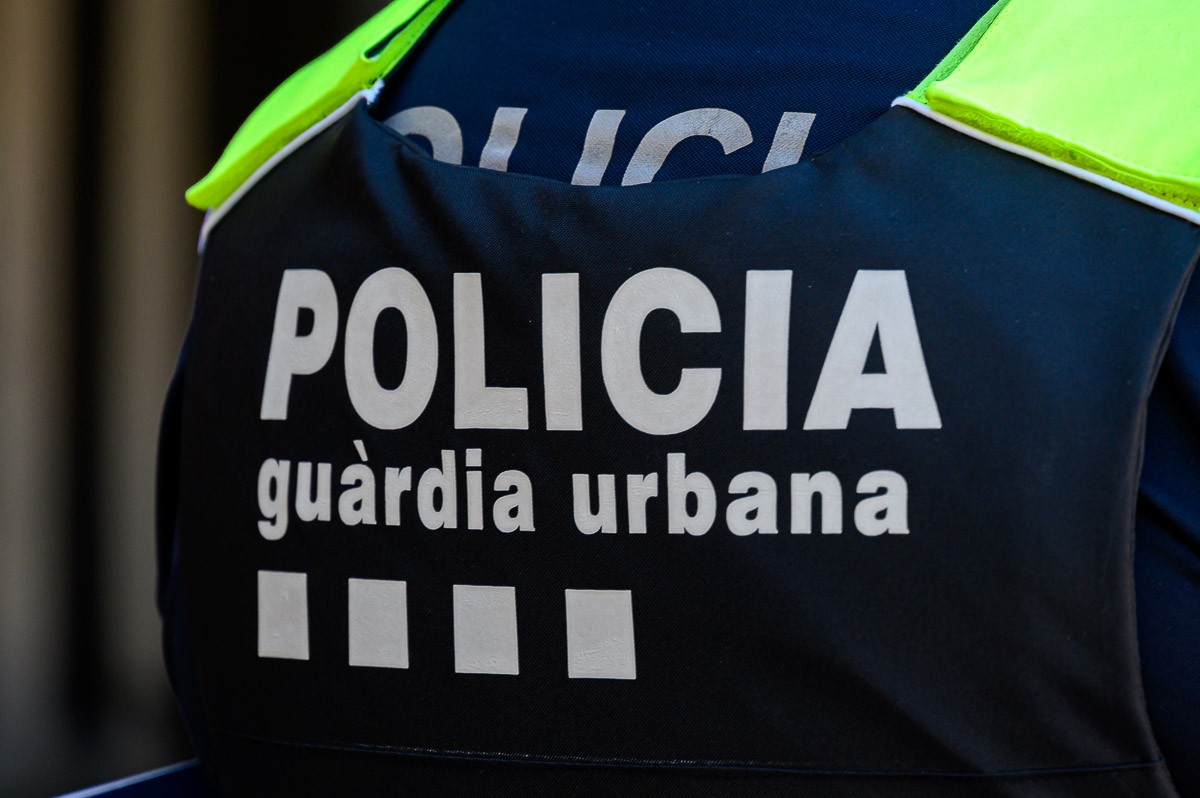 Vigila, torna el mètode de la taca: els Mossos detenen un home per robar 850 euros