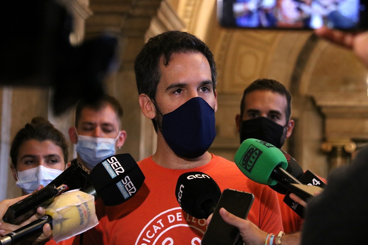 Amenaça de tres anys de presó a tres membres del Sindicat de Llogaters per protestar contra un desnonament