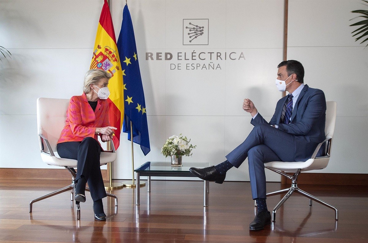 La Comissió Europea veu amb «satisfacció» que el cas català s'estigui «canalitzant»
