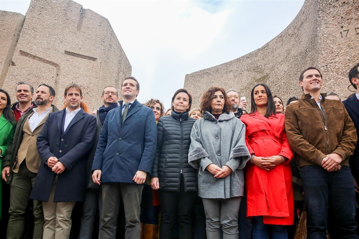 Abascal, Casado i Rivera a Colón, el febrer del 2019. - europa press