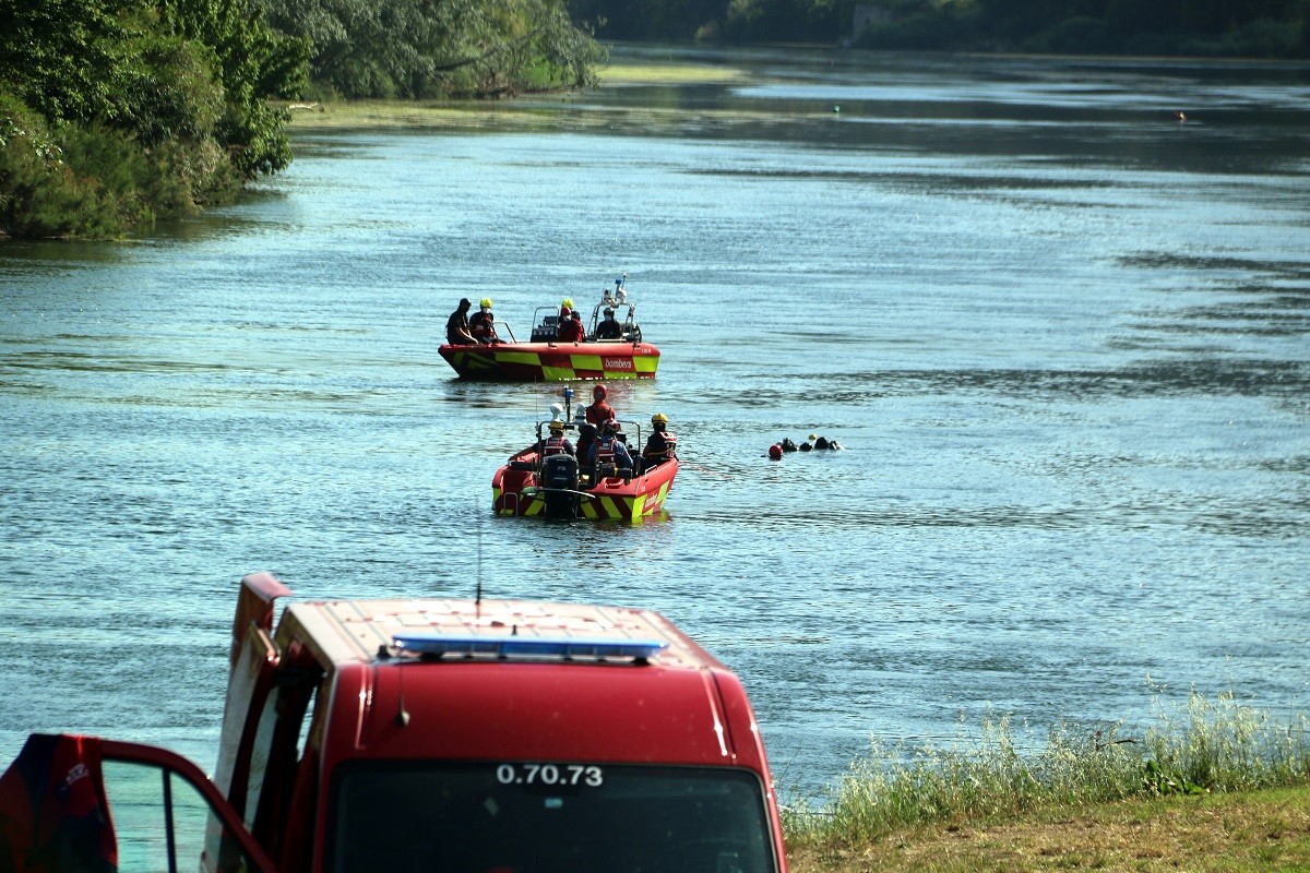 Localitzat mort el noi de 15 anys desaparegut a l'Ebre mentre feia caiac