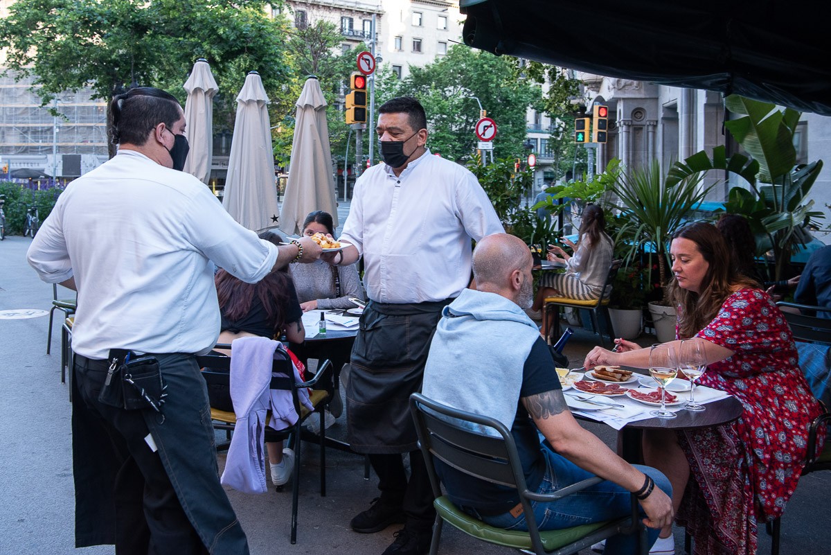 Bars i restaurants hauran d'oferir sense cost endur-te el que no t'hagis menjat